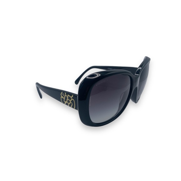 Chanel Camellia Sunglasses - Picture 4 of 9